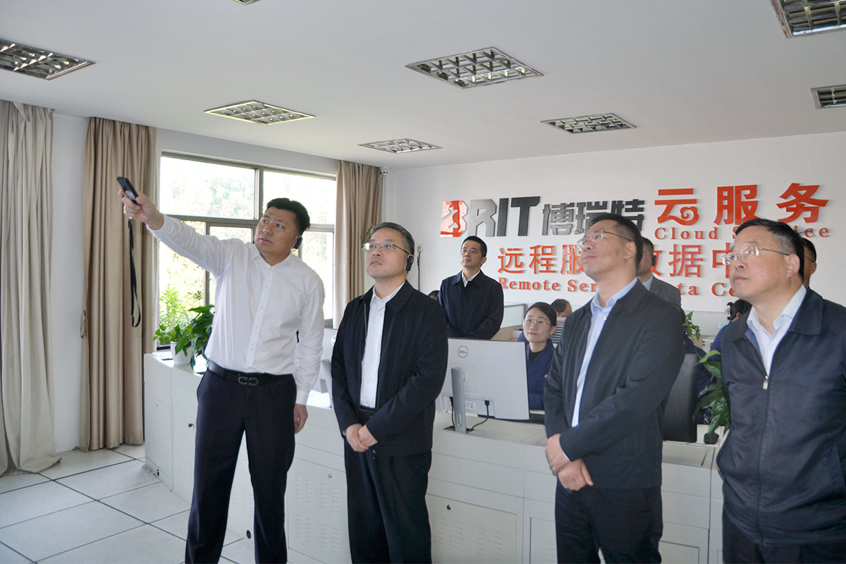 何淳寬市長(zhǎng)蒞臨公司調(diào)研指導(dǎo)